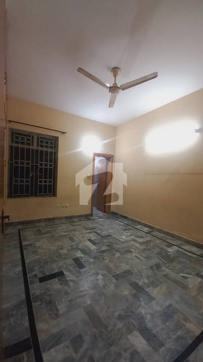 8 Marla Neat & Clean Ground Portion Available For Rent