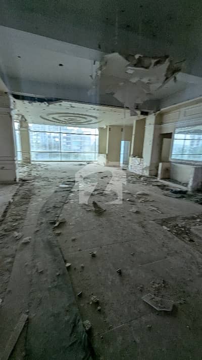 Commercial Building Space Available 1000 SQ Yards