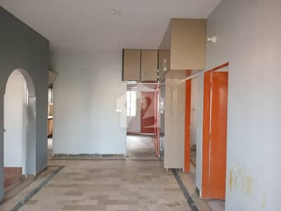 A Great Choice For A 1300 Square Feet Flat Available In Gulistan-E-Jauhar - Block 17