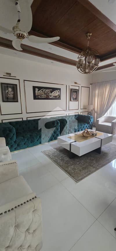Extra Ordinary 400 Sq Yards House For Sale.