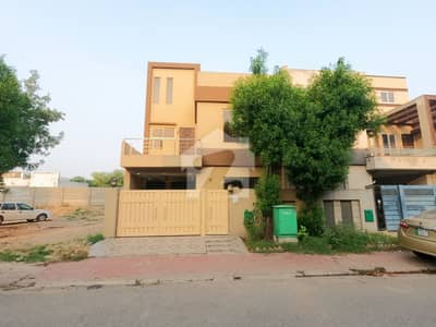 بحریہ ٹاؤن رفیع بلاک بحریہ ٹاؤن سیکٹر ای,بحریہ ٹاؤن,لاہور میں 3 کمروں کا 5 مرلہ مکان 75.0 ہزار میں کرایہ پر دستیاب ہے۔