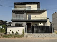 Prime Location House For Sale In Rs. 41500000