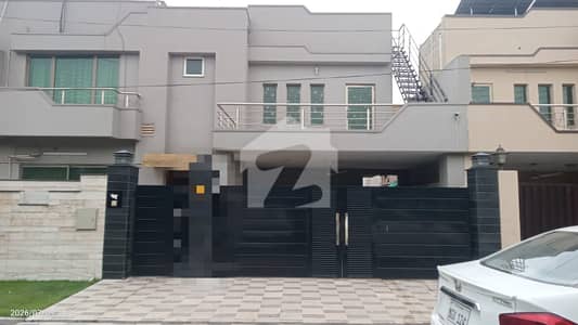 Solar House available for RENT in Askari 11 Lahore