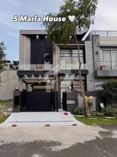 5 Marla Designers Beautiful House Available For Sale 5 Marla Designers Beautiful House Available For Sale