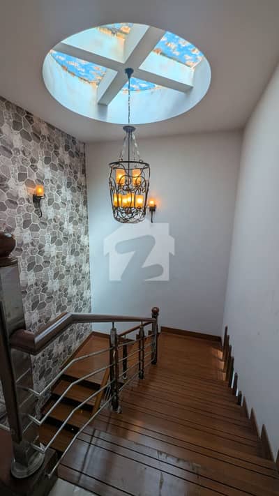 500 YDS BUNGLOW FOR SALE IN PHASE 6
