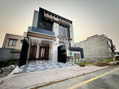 بحریہ ٹاؤن - شیرشاہ بلاک بحریہ ٹاؤن ۔ سیکٹر ایف,بحریہ ٹاؤن,لاہور میں 3 کمروں کا 5 مرلہ مکان 2.65 کروڑ میں برائے فروخت۔ بحریہ ٹاؤن - شیرشاہ بلاک بحریہ ٹاؤن ۔ سیکٹر ایف,بحریہ ٹاؤن,لاہور میں 3 کمروں کا 5 مرلہ مکان 2.65 کروڑ میں برائے فروخت۔
