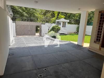 7bed Triple Story Brand New Full House For Rent
