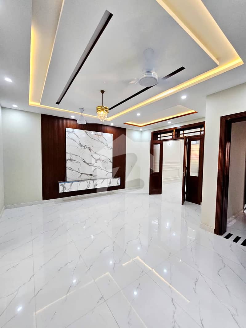 House For Grabs In 7 Marla Islamabad House For Grabs In 7 Marla Islamabad
