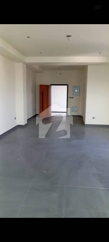 Ideal Prime Location 1000 Sq ft Office for Rent in Mohammad Ali Society