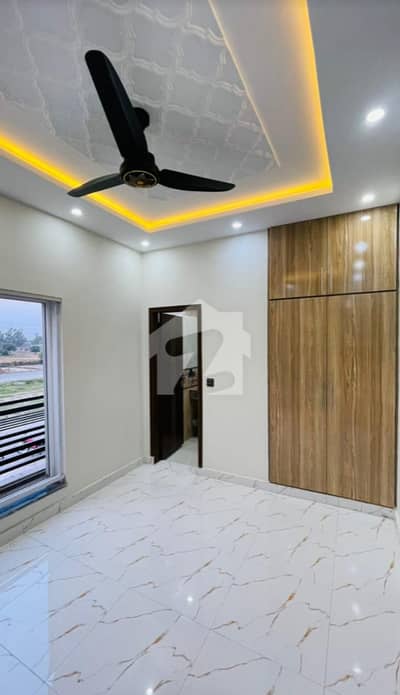 5 Marla Second Floor Portion Available For Rent In Zafar Housing Society Lahore Near University Of Lahore