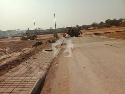 10 Marla Possessionable Solid Land Plot For Sale In K Block Phase 8