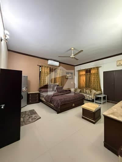 500 YARDS BUNGALOW AVAILABLE FOR SALE