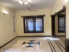 HOUSE AVAILABLE FOR RENT F-6/3 ISLAMABAD.