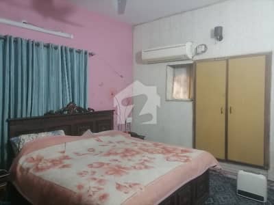 House For Sale In Gulistan Colony Block 'H' Opposite Aziz Fatima Hospital Faislabad House For Sale In Gulistan Colony Block 'H' Opposite Aziz Fatima Hospital Faislabad