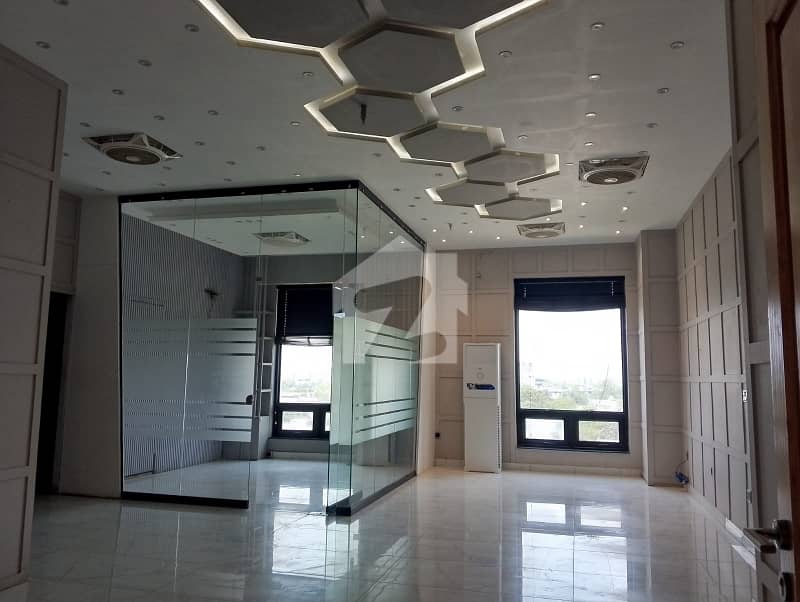 300 Sq Ft Commercial Office For Rent in Gulberg 300 Sq Ft Commercial Office For Rent in Gulberg