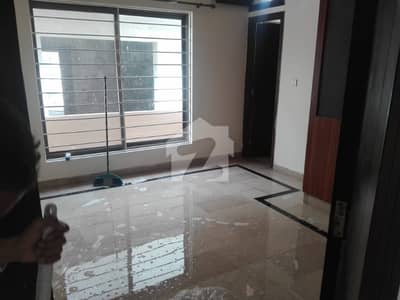 Upper Portion For Rent
