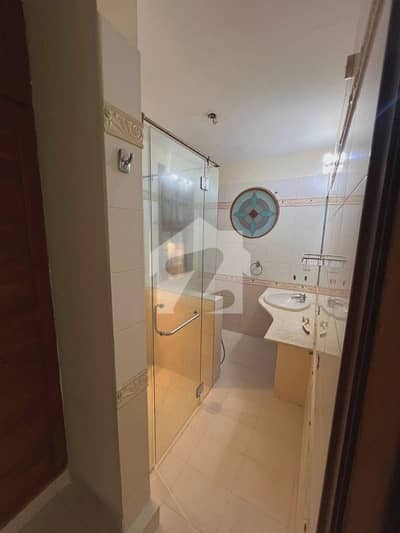 666 YARDS UPPER PORTION AVAILABLE FOR RENT PHASE 7,