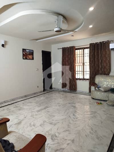 E-11 Kanal Upper Portion Having 3 Bedrooms Attached Washrooms DD TvL Store Kitchen Separate Meters Separate Gate Rent Demand 1.60 Lac