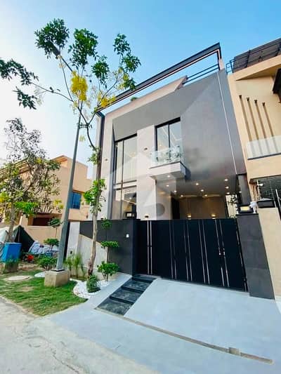 Brand New 5 Marla Beautifully Designed Modern House For Sale In DHA Phase 9 Town