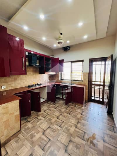 A BEAUTIFUL 14 MARLA UPPER PORTION FOR RENT