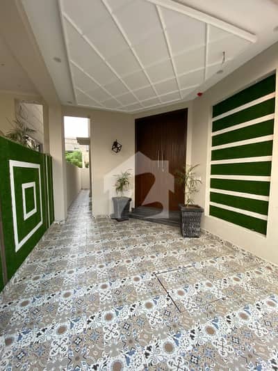 5 MARLA HOUSE BRAND NEW BEAUTIFUL LOCATION AVAILABLE FOR RENT 5 MARLA HOUSE BRAND NEW BEAUTIFUL LOCATION AVAILABLE FOR RENT