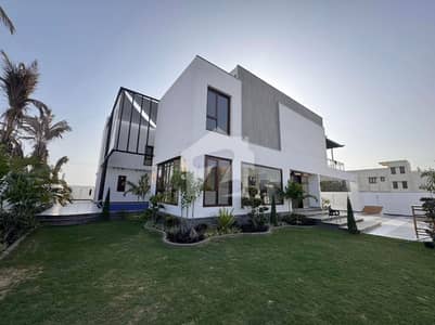 1000 YARD BUNGALOW AVAILABLE FOR SALE DHA PHASE 8