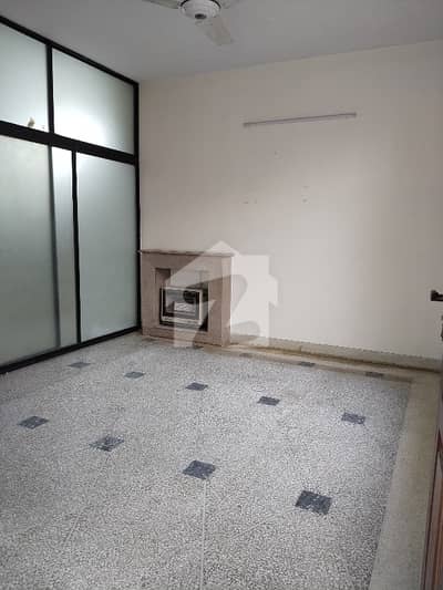 G-11 Real Pics 25 - 50 Ground Portion Carporch Wide Street For Rent