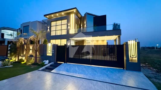10 MARLA BRAND NEW LUXURY MODREN BUNGALOW WITH SOLAR FOR RENT IN DHA PHASE 7