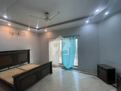 1 KANAL UPPER PORTION AVAILABLE FOR RENT IN DHA PHASE 1 1 KANAL UPPER PORTION AVAILABLE FOR RENT IN DHA PHASE 1