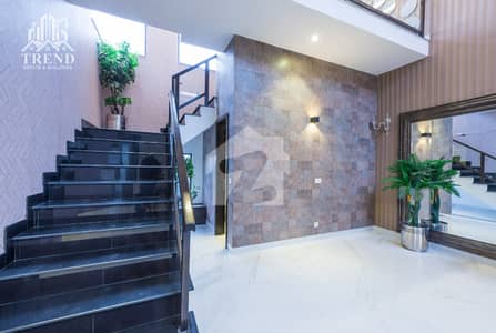 20 MARLA MODRAN DESIGN UPPER PORTION FOR RENT IN DHA PH 6 HOT LOCATION