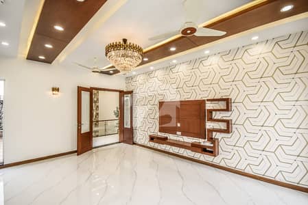 20 MARLA MODRAN DESIGN UPPER PORTION FOR RENT IN DHA PH 7