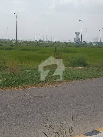 ڈی ایچ اے فیز 8 - بلاک زیڈ 4 ڈی ایچ اے فیز 8,ڈیفنس (ڈی ایچ اے),لاہور میں 10 مرلہ رہائشی پلاٹ 1.7 کروڑ میں برائے فروخت۔ ڈی ایچ اے فیز 8 - بلاک زیڈ 4 ڈی ایچ اے فیز 8,ڈیفنس (ڈی ایچ اے),لاہور میں 10 مرلہ رہائشی پلاٹ 1.7 کروڑ میں برائے فروخت۔