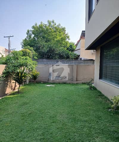 1-Kanal Well Maintained Owner Build Double Unit Bungalow In Dha Phase 4