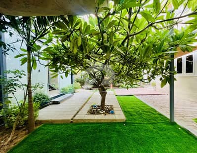 1000 SqYd Fully Commercial Bungalow For Rent Near Razi Road PECHS Karachi