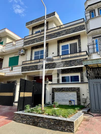 4 Marla Top Location House Available For Sale In G-13/1 Islamabad