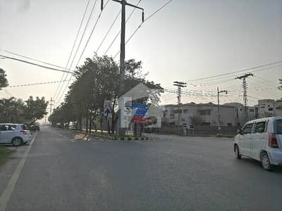 Residential Plot For sale In Rs. 54000000