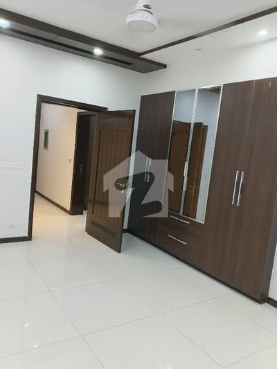 1 kanal upper portion available for rent in DHA phase 6 Hot location
