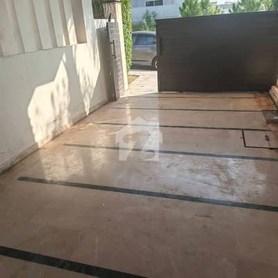 Dha Phase 5 Sector A Kanal Upper Potion Available For Rent