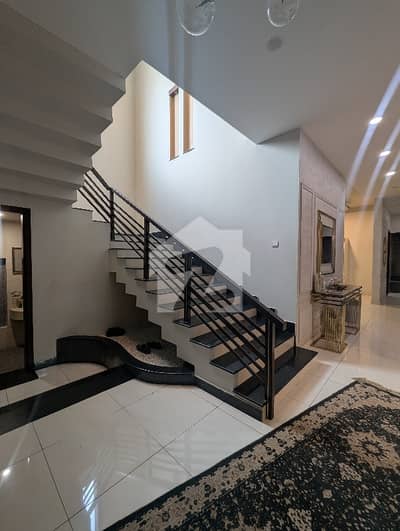 500 Yard Bungalow For Rent in Phase 6 500 Yard Bungalow For Rent in Phase 6
