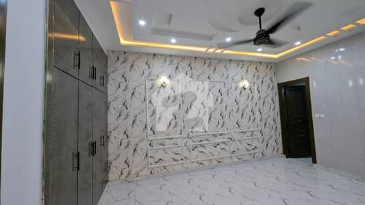 سٹی ہاؤسنگ سوسائٹی ۔ بلاک جی سٹی ہاؤسنگ سوسائٹی,سیالکوٹ میں 5 کمروں کا 10 مرلہ مکان 1.1 لاکھ میں کرایہ پر دستیاب ہے۔
