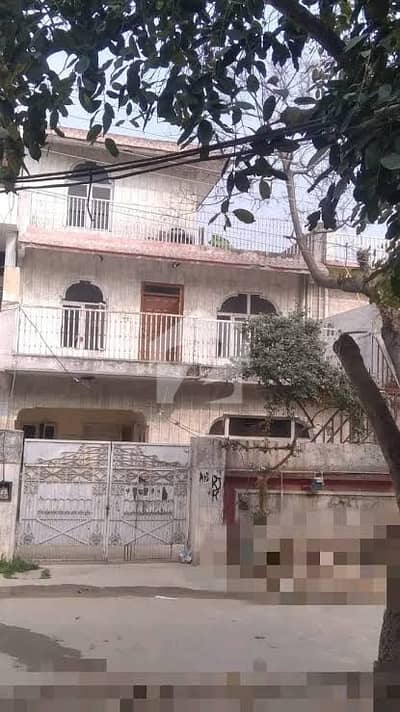 444 Sq. Yards Demolishable House For Sale In F-6, Islamabad