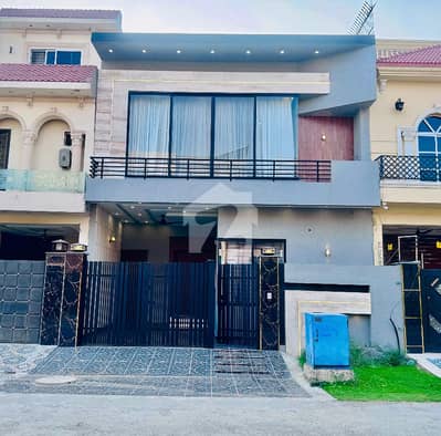 Phase 1 Block DD 5 Marla House For Sale