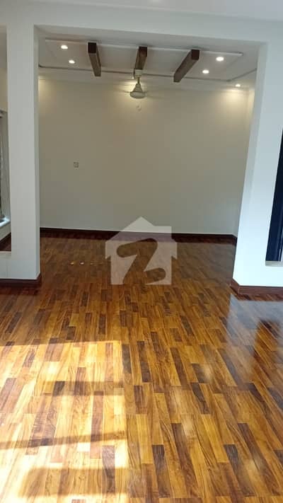 ULTRA MODERN HOUSE DHA PHASE 4 STYLISH OPTIONFOR RENT