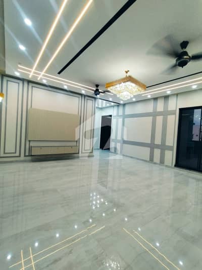 1 Kanal Like Brand New Upper Portion Available For Rent