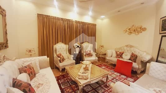ڈی ایچ اے فیز 5 ڈیفنس (ڈی ایچ اے),لاہور میں 4 کمروں کا 10 مرلہ مکان 6.35 کروڑ میں برائے فروخت۔ ڈی ایچ اے فیز 5 ڈیفنس (ڈی ایچ اے),لاہور میں 4 کمروں کا 10 مرلہ مکان 6.35 کروڑ میں برائے فروخت۔