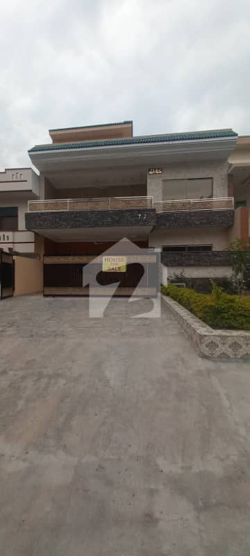 7 Bedroom With Attach Washroom Brand New House G 13/1 Double Road 10 Marla Available