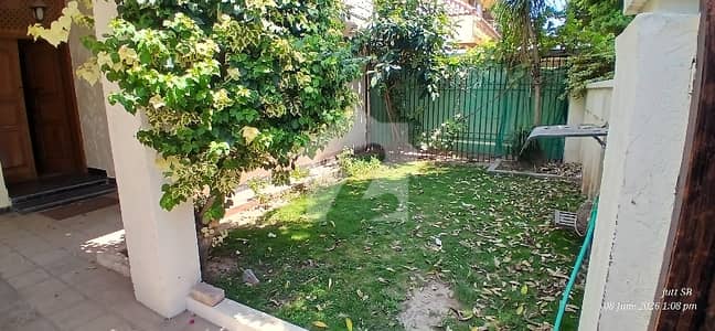 Luxury House Multi 3 Ground Portion For Rent