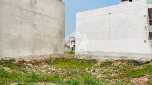 Al Raziq Garden D Block 6 Marla Corner Plot