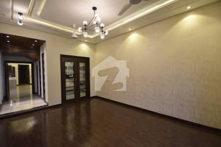 Elegant 1 Kanal House For Rent In DHA Phase 5 | Prime Location!