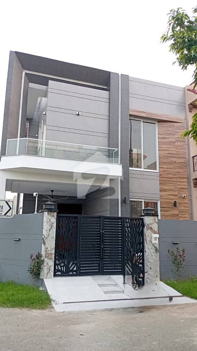 Brand New 5.5 Marla House for Sale in DHA Phase 9 Town, A Block